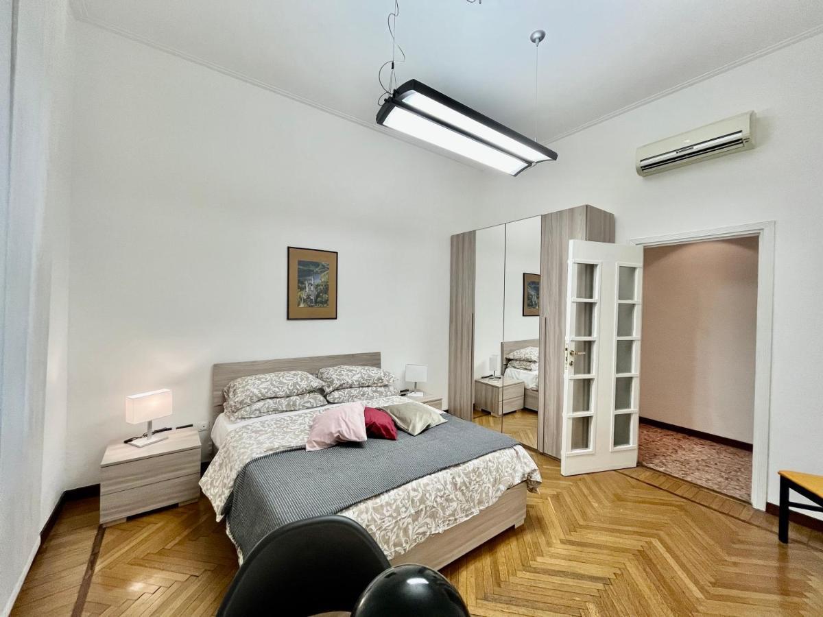 Central Apartment Мілан Екстер'єр фото
