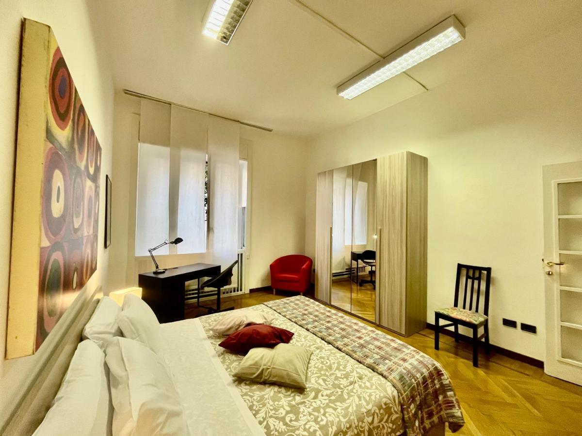 Central Apartment Мілан Екстер'єр фото