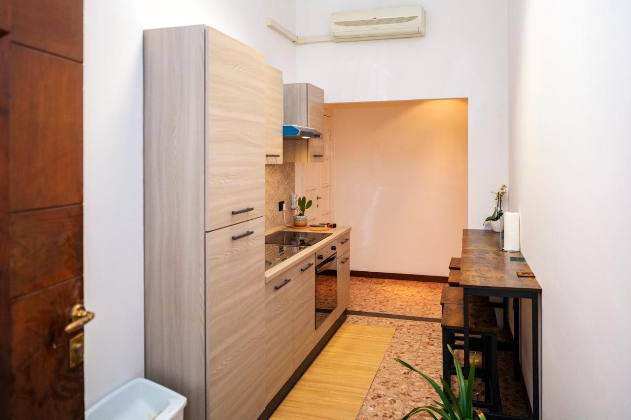 Central Apartment Мілан Екстер'єр фото