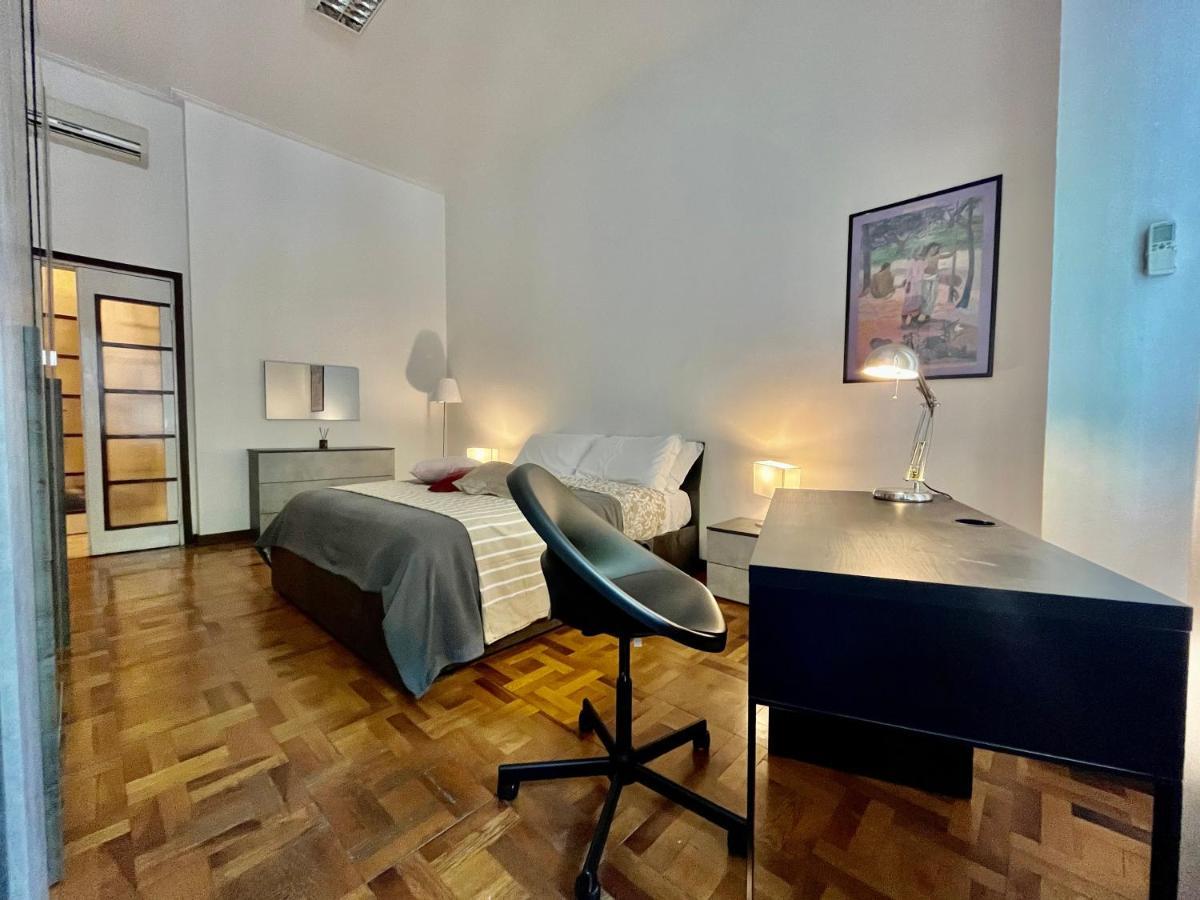 Central Apartment Мілан Екстер'єр фото